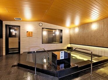 アパホテル（APA HOTEL）〈新潟 燕三条駅前〉 ＼スキマ時間を有効活用／
高時給だから効率よく稼げる！
昇給/社保完備/正社員登用
…大手ならではの高待遇◎