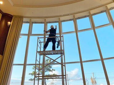 日本興産株式会社 介護施設やホテル、一般のお家など
様々な現場の清掃をお任せします♪
現場が毎回変わるので毎日新鮮な気持ちでお仕事できます◎