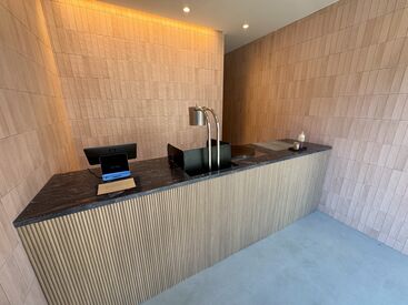 ＼2026年4月21日 NEW　OPEN!!／
シフト提出は2週間毎♪
生活に合ったシフトを申告！
バイトもプライベートも充実させよう.+*