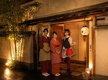 赤坂うさぎやとは…お寺の境内にある古民家レストラン。
1階：バー　2階：レストラン　3階：個室の隠れ家のようなお店です◎