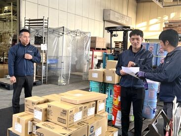 「大丈夫?」「困ったことはない?」と
お互いに声を掛け合いながら業務を進めています◎
チームワーク抜群の職場で働きやすい♪