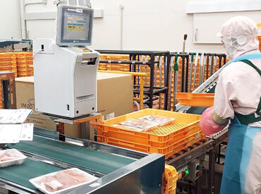 バロー北陸プロセスセンター 主婦(夫)・フリーターさん歓迎！
最初は先輩スタッフと一緒に進めていくので、
未経験の方でも安心して始められます◎