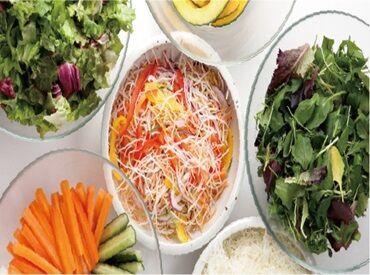 \幅広いスタッフ活躍中/
学生~フリーター、主婦(夫)、中高年まで歓迎★
野菜の簡単な仕分け、加工作業など♪