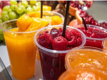 ファッション人材リンク株式会社【FJLSAPPORO】 ﾟ*｡☆ NEWスタッフ募集 ☆。*ﾟ
季節のフルーツジュースを提供♪
幅広い年代が活躍中◎
週4日～シフト相談OK♪