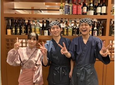 いろはかるた 京都駅前店【05】 初バイトとして始めて、
大学卒業まで続けてくれた方がたくさん!!
みんな"寂しい～!!"って言ってくれます(笑)
by店長