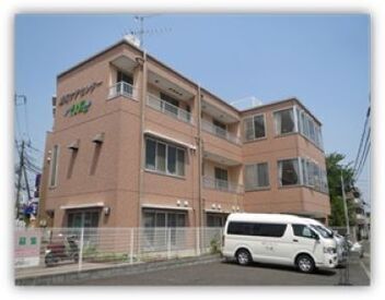 浦和ケアセンターそよ風 ＼正規フルタイム社員の募集です！／
30～50代を中心に、全世代のスタッフ在籍！
世代を超えて、自然と打ち解けられる職場です＊
