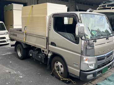 株式会社関西幸運 2tトラックドライバー募集◎
◆準中型免許※限定解除
◆中型免許以上
をお持ちの方大歓迎♪