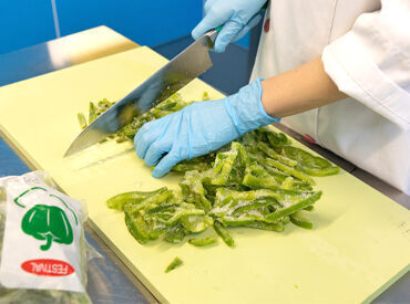 富士産業株式会社 (特別養護老人ホーム　泉寿荘) 《医療・福祉分野に携われるお仕事》
安定してムリなく働ける◎
「おいしかった！」の言葉で毎日頑張れます♪