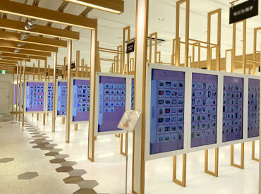 学生さん、フリーターさん皆さん歓迎★
タレントに詳しくなくてもOK!
入店受付やレジをお任せ♪