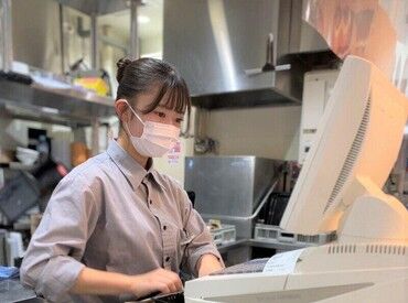喜多方ラーメンとし食堂　アルパーク店 学業やご家庭、Wワークともムリなく両立できる柔軟シフト♪
ランチタイムのみもOK！シフト相談はお気軽に◎