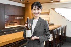 「接客の仕事は初めて…」
「語学力にそこまで自信ない…」
そんな方も大丈夫！
まずは笑顔で対応できればOKです◎