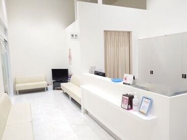 外野眼科 働きながら、コンタクトや目の病気の知識が身につきます♪
日々新しい発見がたくさんあるお仕事ですよ＊