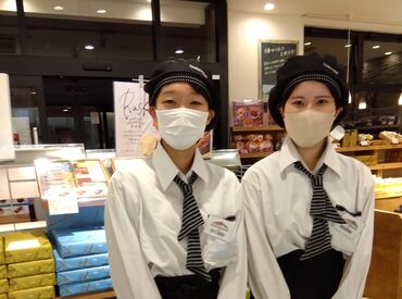 可愛い制服で勤務(^^♪
【月10万円以上稼げるシフトも】
▼週5日、1日5hだと？
月20日×時給1100円×5h＝月収11万円
