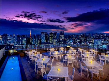 面接時、ドリンク無料でお出しします★
東京の景色を一望できるスタイリッシュなお店◆ステキな夜景も楽しめる♪