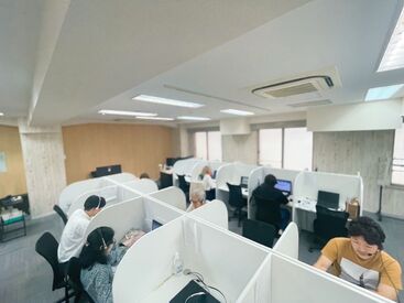 シフトは自己申告制★
プライベートに合わせて自由に設定できるため
ワークライフバランスも充実させて働けます◎