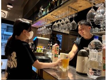 ◆未経験歓迎◆
ホール：ご案内や料理の配膳など
キッチン：まずは簡単な調理補助や盛り付けなど！