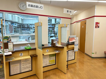 基本的な文字入力ができればOKだから始めやすい◎
オープニングの薬局で働いてみませんか?
★バイク・自転車通勤OK