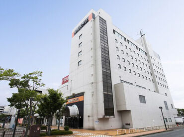 アパホテル（APA HOTEL）〈山形鶴岡駅前〉 ＼スキマ時間を有効活用／
高時給だから効率よく稼げる！
昇給/社保完備/正社員登用
…大手ならではの高待遇◎