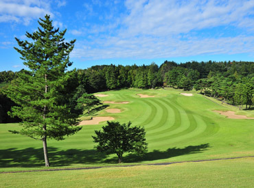よみうりゴルフ倶楽部 年齢や学歴不問◎しっかり稼げるお仕事です！
気軽に相談できる雰囲気だから、長く続けている方が多いです♪