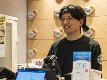 河童ラーメン本舗 川西店 ＼テレビ・ラジオでも話題のお店／
こってり濃厚なラーメンは…賄いでも楽しめます♪