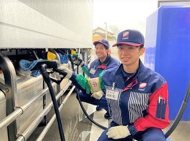 時給は1,250円～、高校生も1,200円～。
交通費一部支給で車・バイク通勤OK。昇給や社員登用もあり待遇充実。