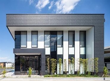  徳三郎本舗 2023年秋にオープンした綺麗な店舗&オフィス♪
今回は店舗の裏方として通販部門の事務スタッフさんを募集！