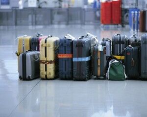 株式会社旅行綜研 たくさんの人が訪れる、那覇空港で働こう！
飛行機をご利用されるお客様の手荷物を安全・確実に運ぶ、
大切なお仕事です。