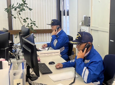 ロードリサーチ株式会社　新木場営業所（案件17） たくさんのメンバーがお仕事している当社。
従業員は内勤・現場職含めて250名！
福利厚生や待遇もしっかり★