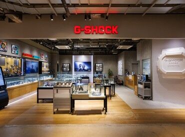 G-SHOCK STORE SHIBUYA ＼未経験スタート大歓迎／
接客未経験の方も安心できるように、研修サポートも充実しています♪