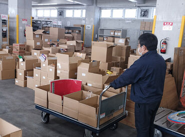 株式会社大阪出版流通センター 【【　リスト通りに箱にin　】】
未経験でもカンタンなシンプル作業です!!!