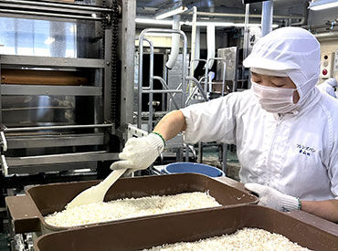 フレンズパン協業組合　大府本社工場 安全・安心な製品を製造するために、
県内産米を使用した米飯を使用しています