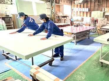 ＼週5日×フルタイムでしっかり稼ぎたい／
そんな方、大歓迎です◎
未経験から正社員を目指すことも可能です！