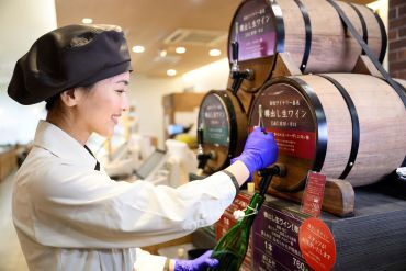 「スイーツが好き」
「接客未経験だけどチャレンジしたい」
そんな方も大歓迎♪副業・Wワーク・扶養内◎
ブランク明けの方もOK！