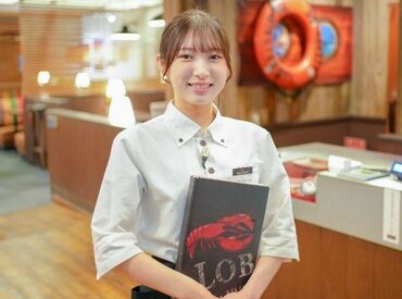 バイトデビューの学生も大歓迎★
先輩も未経験からはじめた方が多数！
分からないことは先輩や社員がフォロー◎