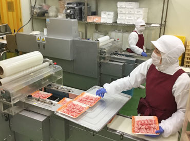 株式会社MK・サービス　精肉センター 富士市内の精肉センターの求人♪
中高年層のスタッフは半数以上◎
体への負担も少ない工場バイトです！
