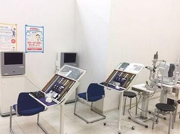 眼科で患者さまの受付や、
検査補助のお仕事をお願いします＊
お仕事はしっかり教えるので
初めての方もご安心ください♪