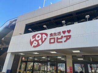 近隣の方から学生まで
幅広いお客様が毎日来店いたします♪