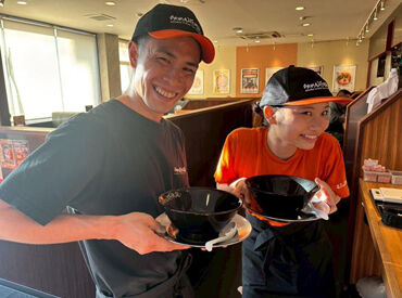 \自分の予定優先でOK!/
無理なく、しっかり続けられる環境です!
学校終わりや家事の間などでシフトINもOK!