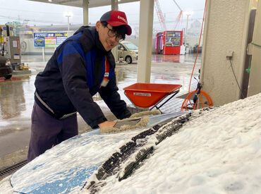 Dr.Drive セルフ八幡サービスステーション すぐに稼げて働き方の融通が利くお仕事始めませんか？？
先輩がしっかりとフォローするので安心してスタートできます♪