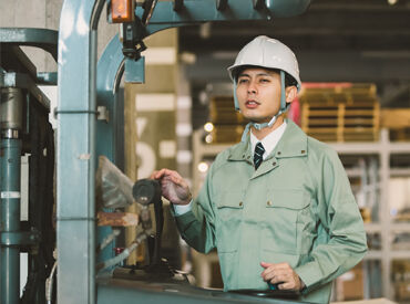 株式会社アイ・リンクサービス　※香椎駅エリア ＼リーチリフト経験者歓迎／フォークリフト免許をお持ちの方募集中
日勤で家電製品の入出庫＆商品の荷役をお任せします◎