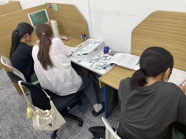 個別指導WAM　筑紫野ベレッサ校 シフトは大学・家庭・本業優先でOK◎
週1～1コマ（90分）のみでもOKなので、
スキマ時間でサクッと勤務可能です♪