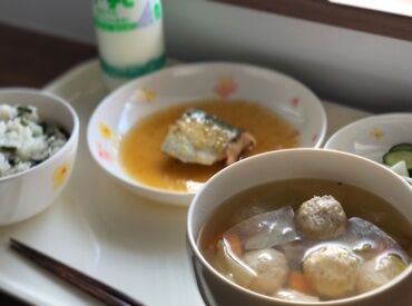 ＼人材育成制度も充実／
富士産業では施設利用者様に喜ばれる食事を提供するため
様々な研修、勉強会を行っています！