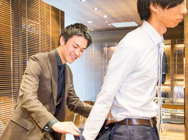 お客様のご希望にピッタリな
おしゃれなスーツをご提案★
座りながら落ち着いて対応できます