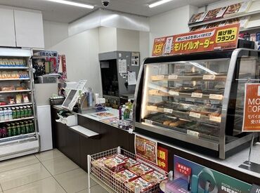 残業はなし！
時間通りにあがれるので、
プライベートと両立しやすい
環境が整っています！
お休みの融通も抜群◎