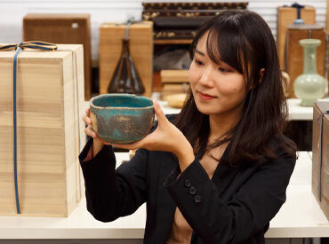 株式会社毎日オークション 「アート・美術が好き！」
「知識はないけど興味はある！」
そんな方にはピッタリ＆楽しく働ける必見のレアバイト♪