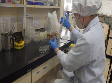 株式会社吉野家ホールディングス　東京工場 （※埼玉県加須市） ＼スタッフに大人気の福利厚生！！／
吉野家名物！200円食べ放題ビュッフェ♪
他にも、栗橋駅より無料送迎もあります◎