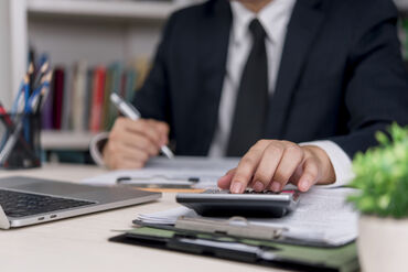 車通勤OK&服装自由!
毎日の出社がラクで、自分らしく働けるオフィスワークです♪