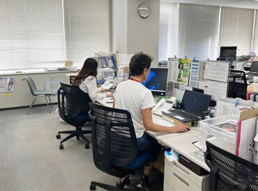 一般社団法人神戸新聞販売開発センター "職種のデパート”と呼ばれる新聞社で、
多数の職種の方と連携をとることができます♪
人と関わることが好きな方にもオススメ◎