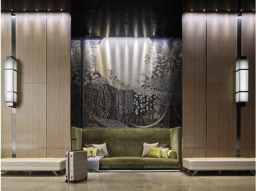 【東銀座1分】
スタイリッシュな外観が特徴。
銀座の中心地に建つランドマーク性の高いホテルです！