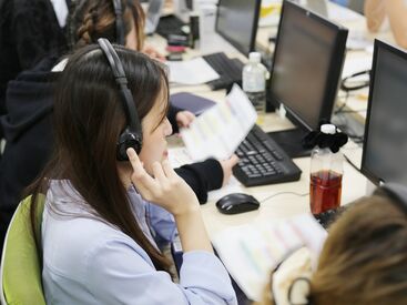 職場は同年代が多く和気あいあいとしてます♪
髪色・髪型・ネイル・服装など全て自由！